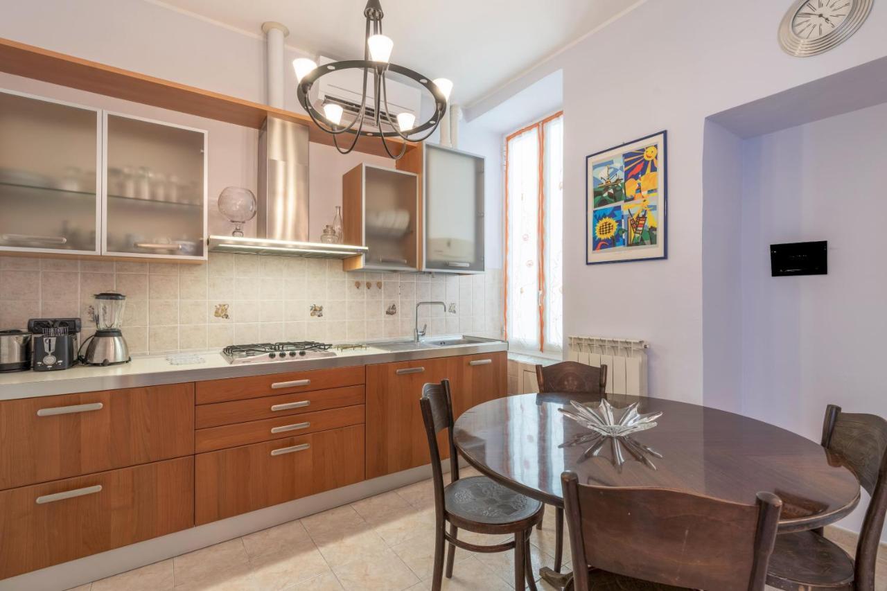 Vele D'Amare Apartment Imperia Bagian luar foto