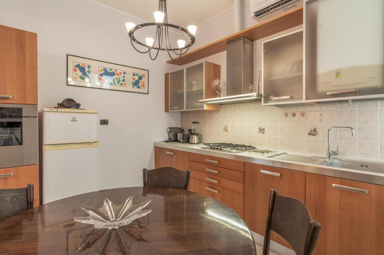 Vele D'Amare Apartment Imperia Bagian luar foto